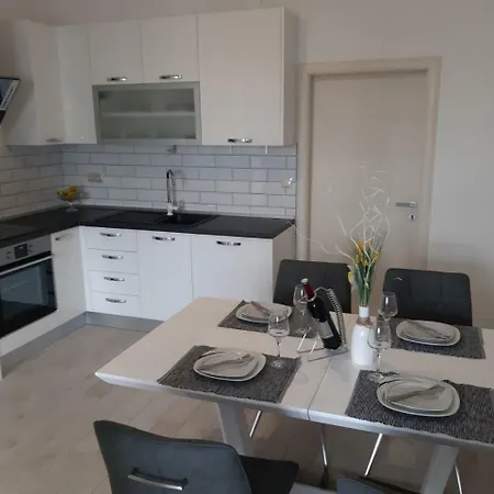 Lanelu Apartment Rogoznica (Sibenik-Knin)