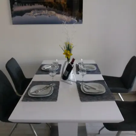 Apartment Lanelu
