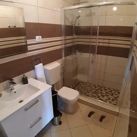 Lanelu Apartment *