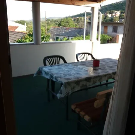 Lanelu Apartment