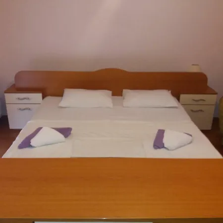 Lanelu Rogoznica (Sibenik-Knin)